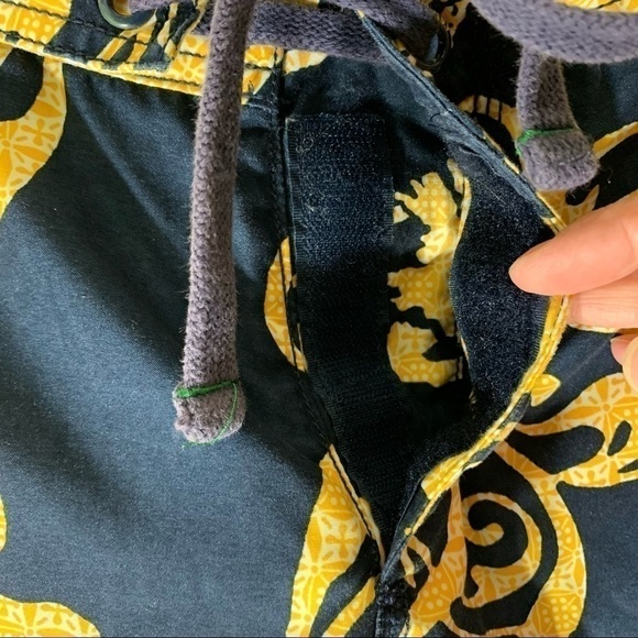 old Navy Swim Surf Board Cargo Style Shorts Hawaiian Vibes Navy Blue Yellow - Picture 4 of 10